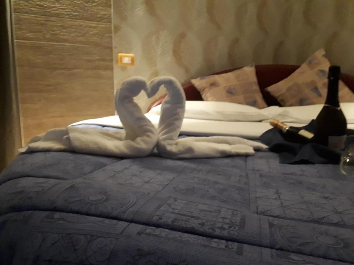 Thaire Resort Кастель Вольтурно Экстерьер фото