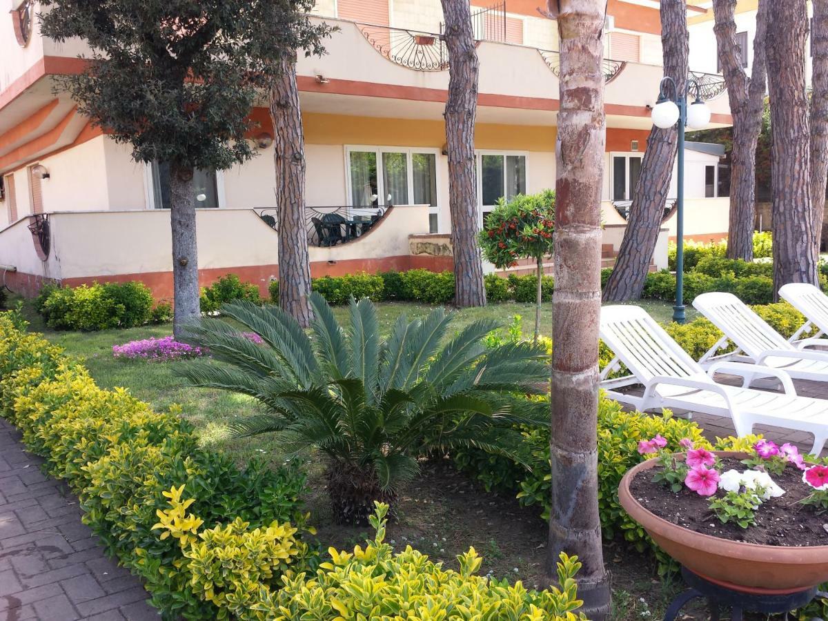 Thaire Resort Кастель Вольтурно Экстерьер фото
