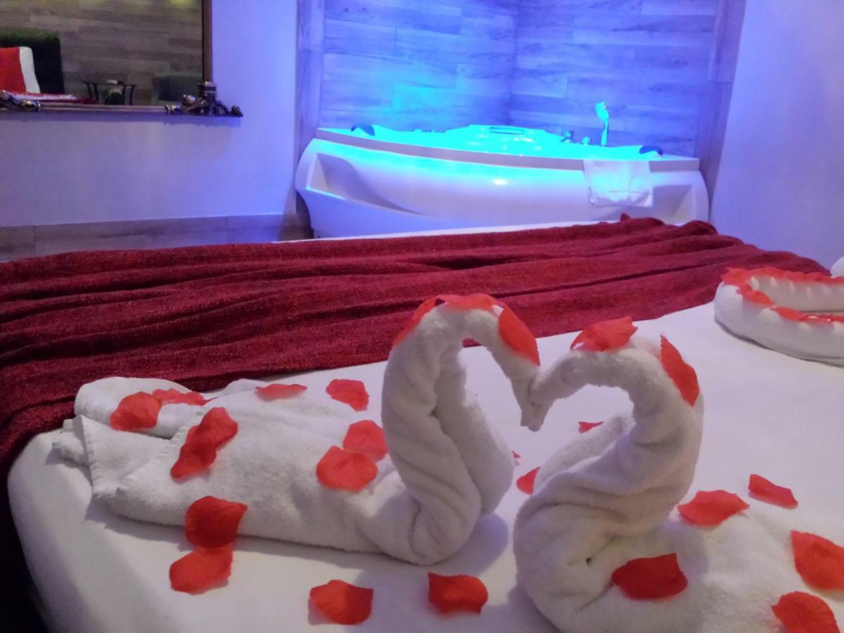 Thaire Resort Кастель Вольтурно Экстерьер фото