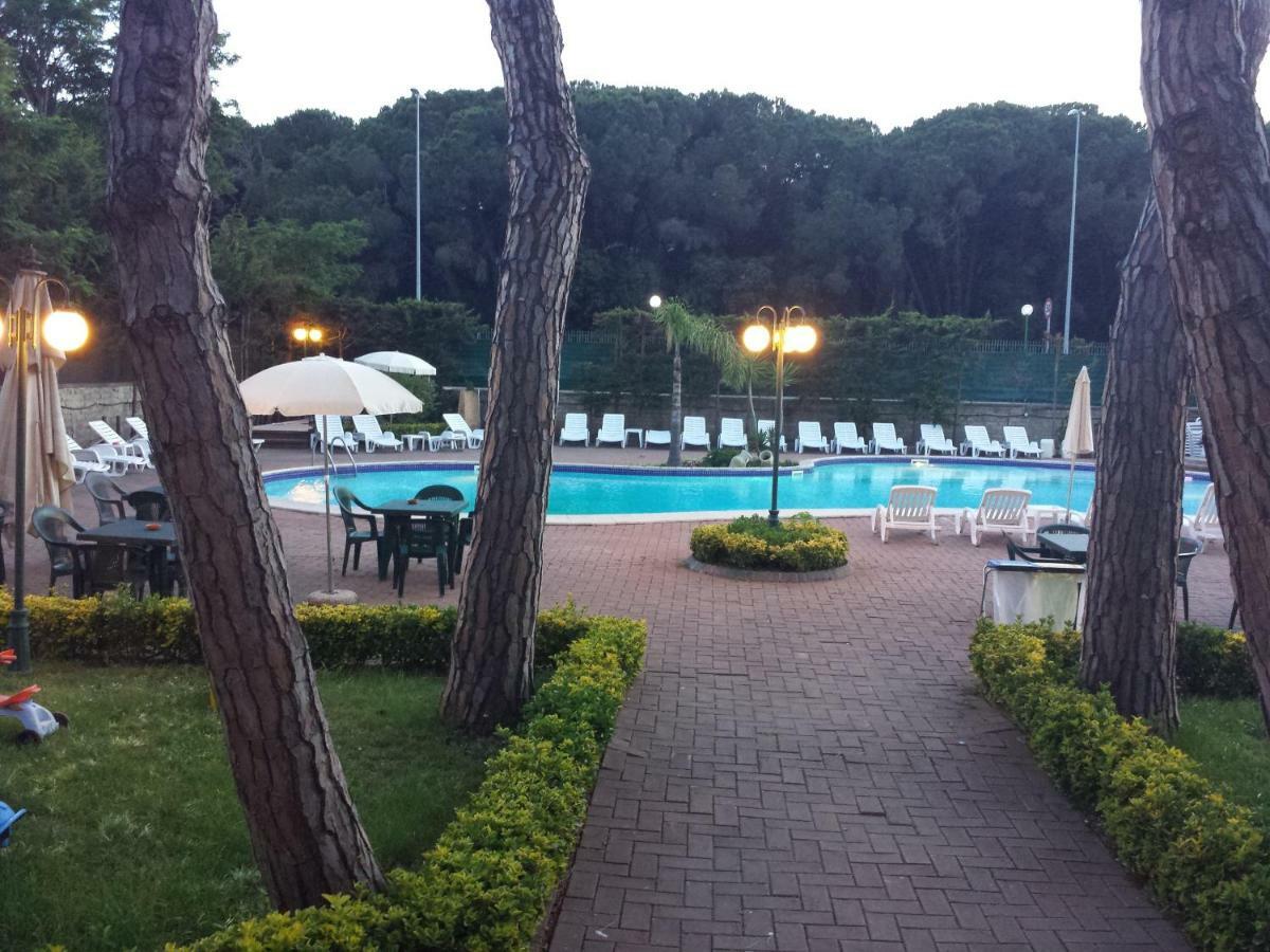 Thaire Resort Кастель Вольтурно Экстерьер фото